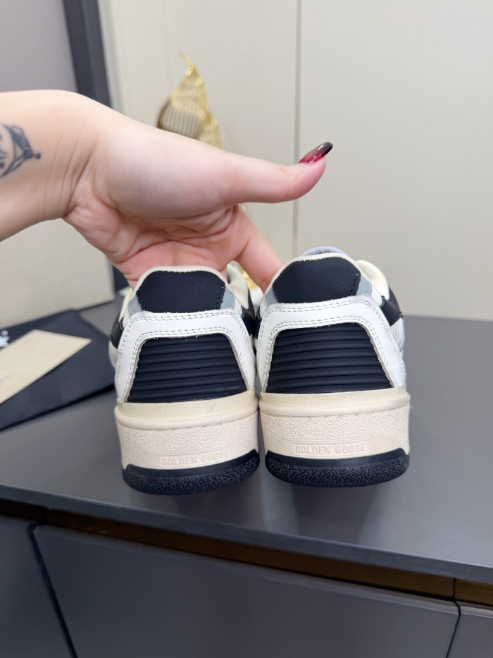Golden Goose shoes 013 HL023