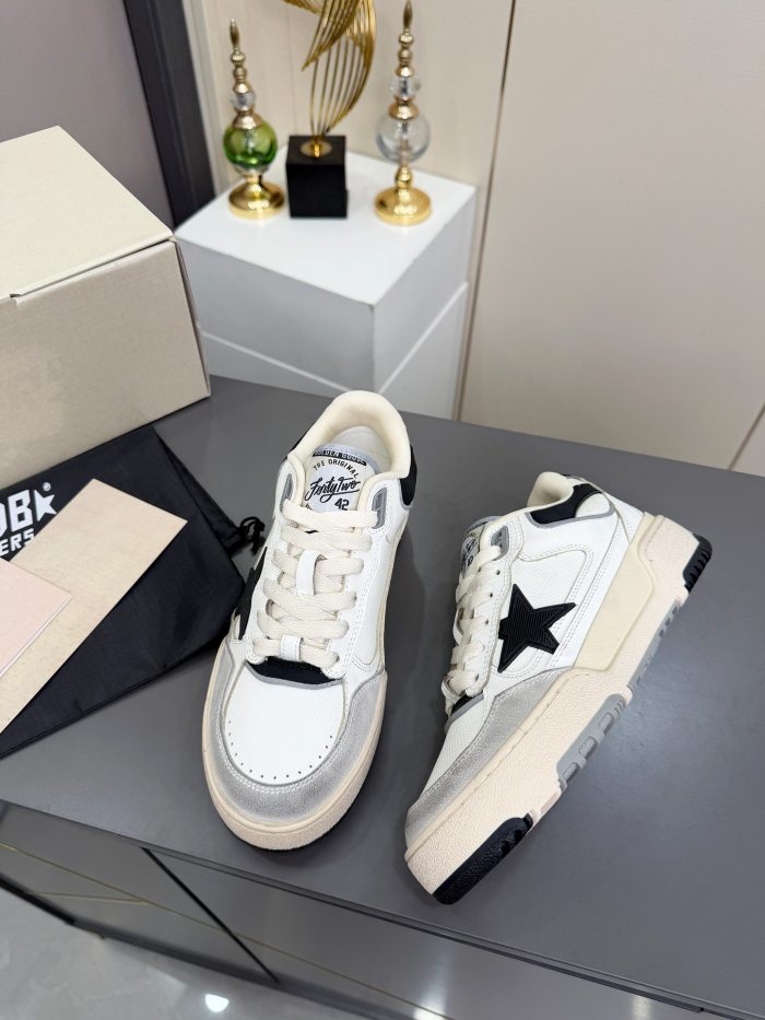 Golden Goose shoes 013 HL023
