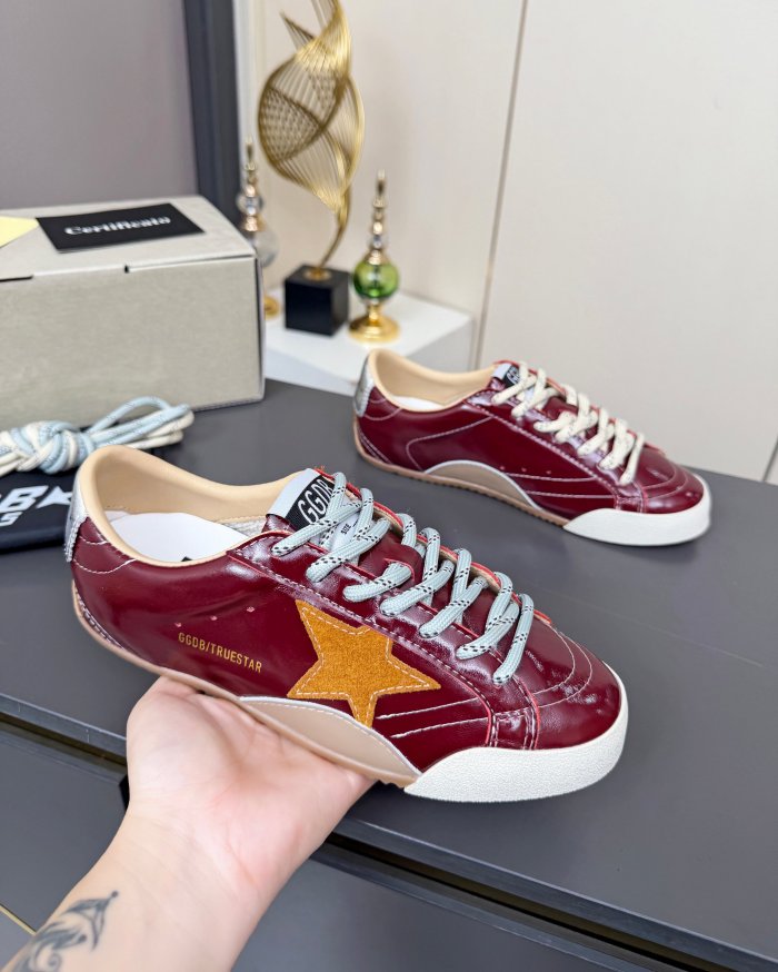 Golden Goose shoes 015 HL022