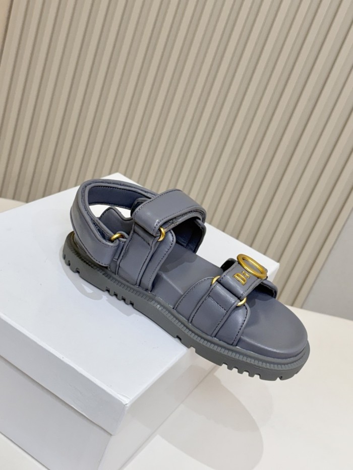 Dior shoes 055 HL072