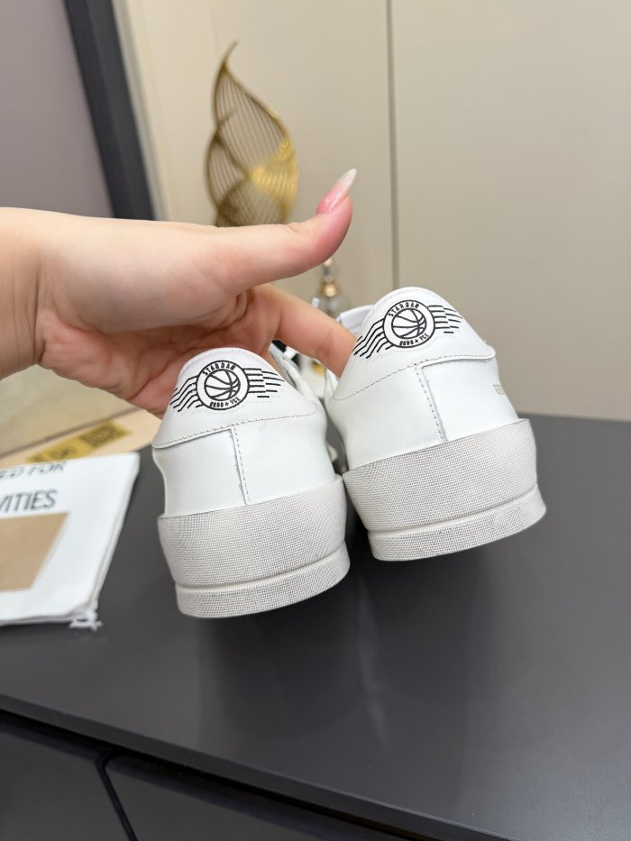 Golden Goose shoes 010 HL022