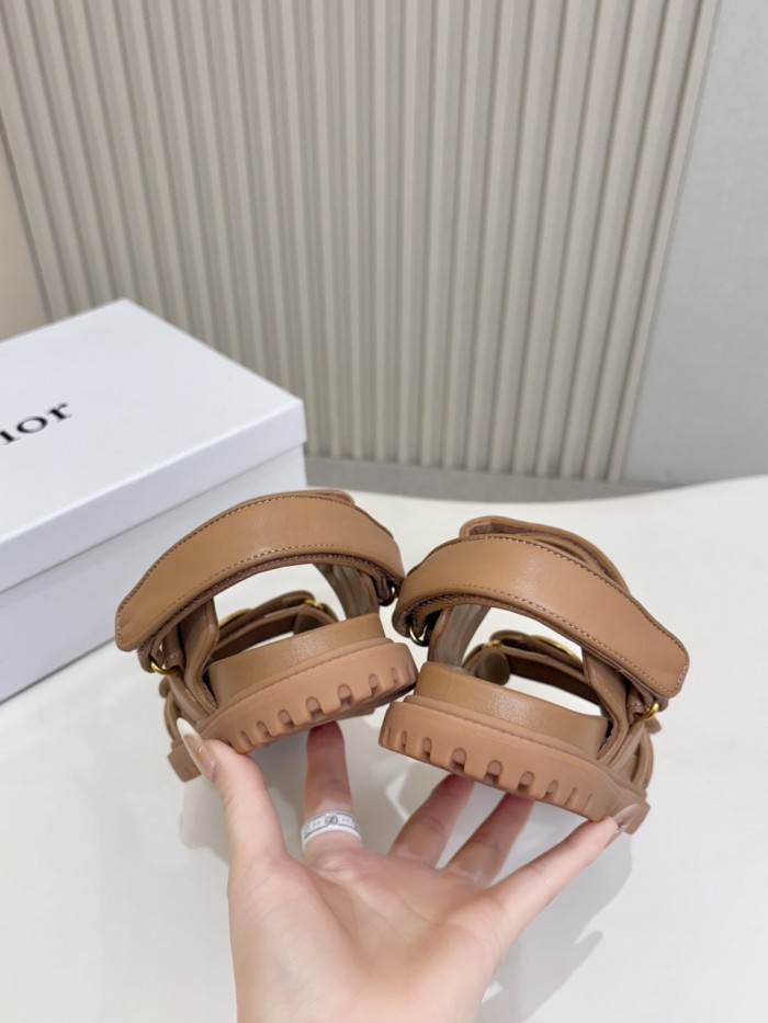 Dior shoes 055 HL072