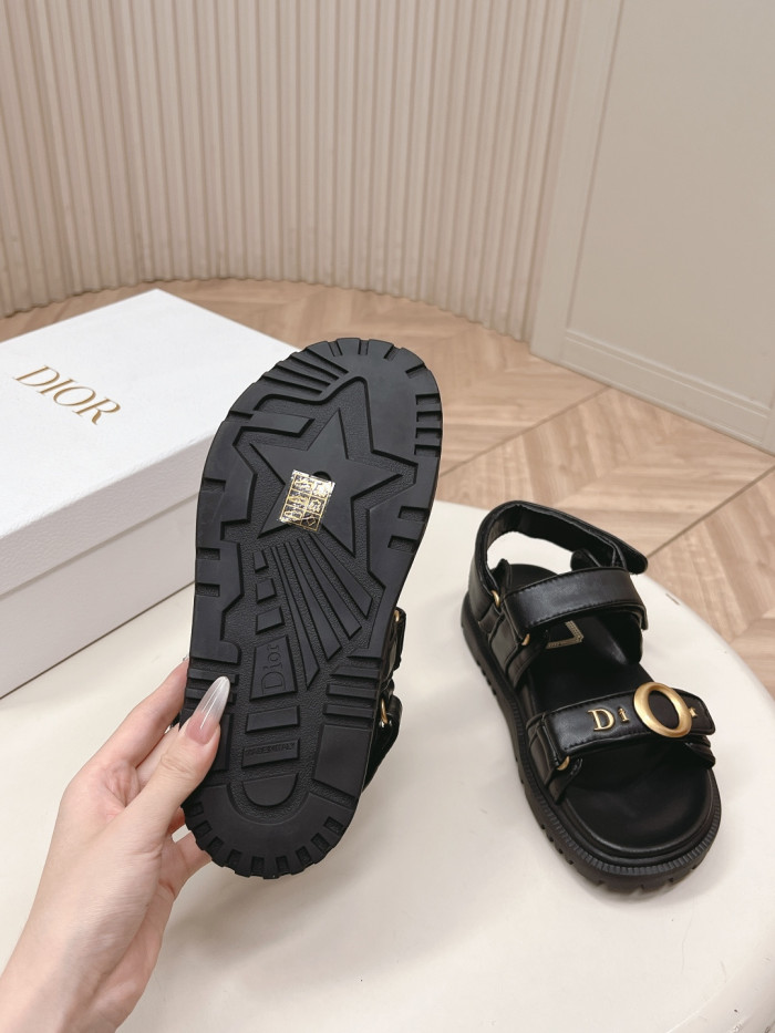 Dior shoes 054 HL072