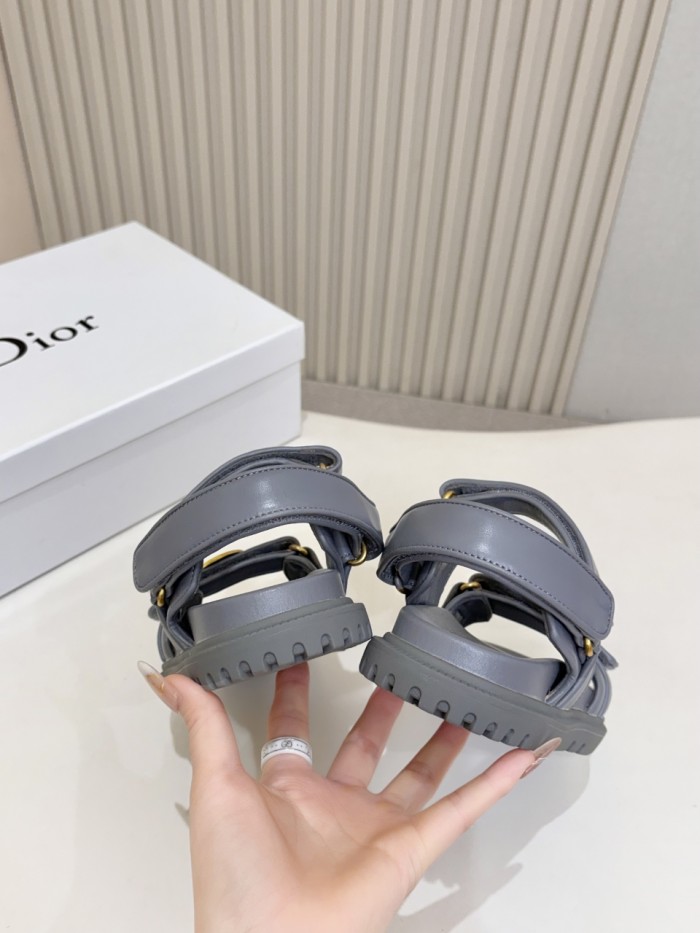 Dior shoes 055 HL072