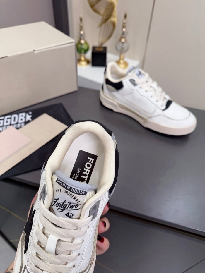 Golden Goose shoes 013 HL023