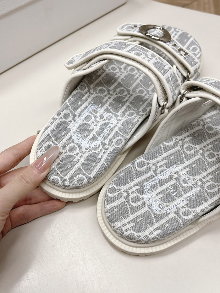 Dior shoes 053 HL062