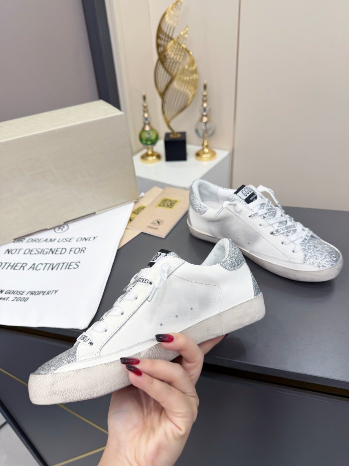 Golden Goose shoes 012 HL022