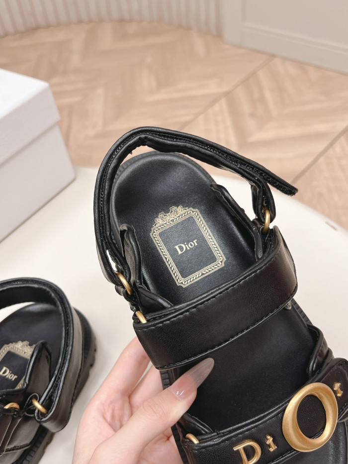 Dior shoes 054 HL072