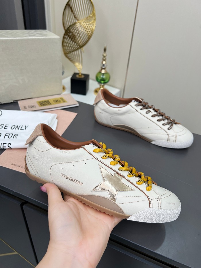 Golden Goose shoes 016 HL022