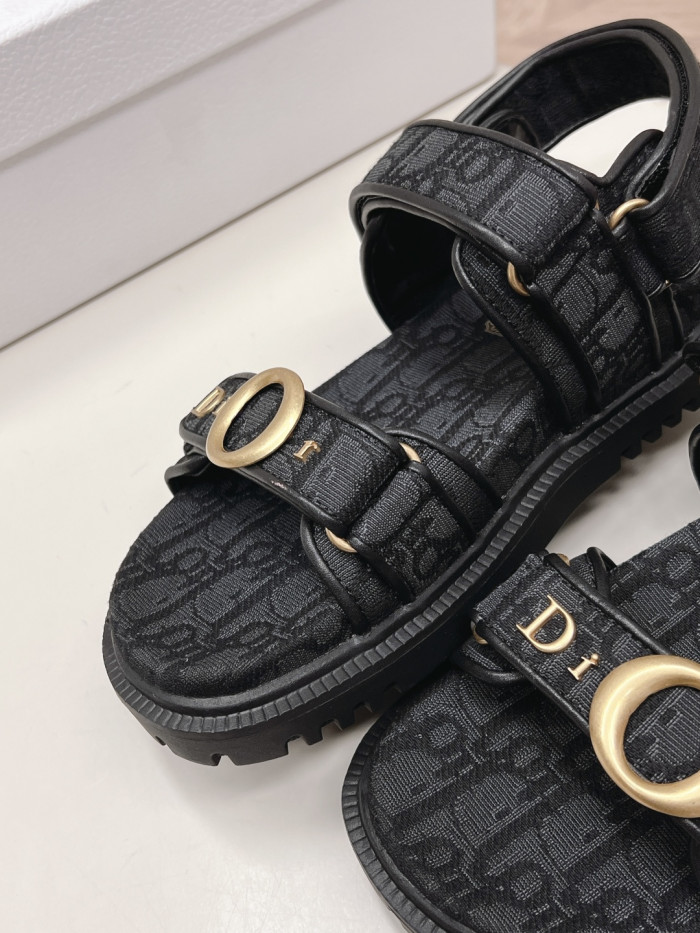 Dior shoes 054 HL072