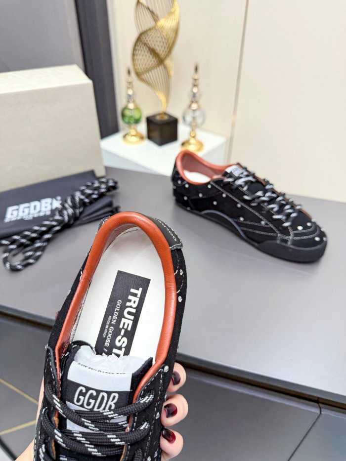 Golden Goose shoes 015 HL022