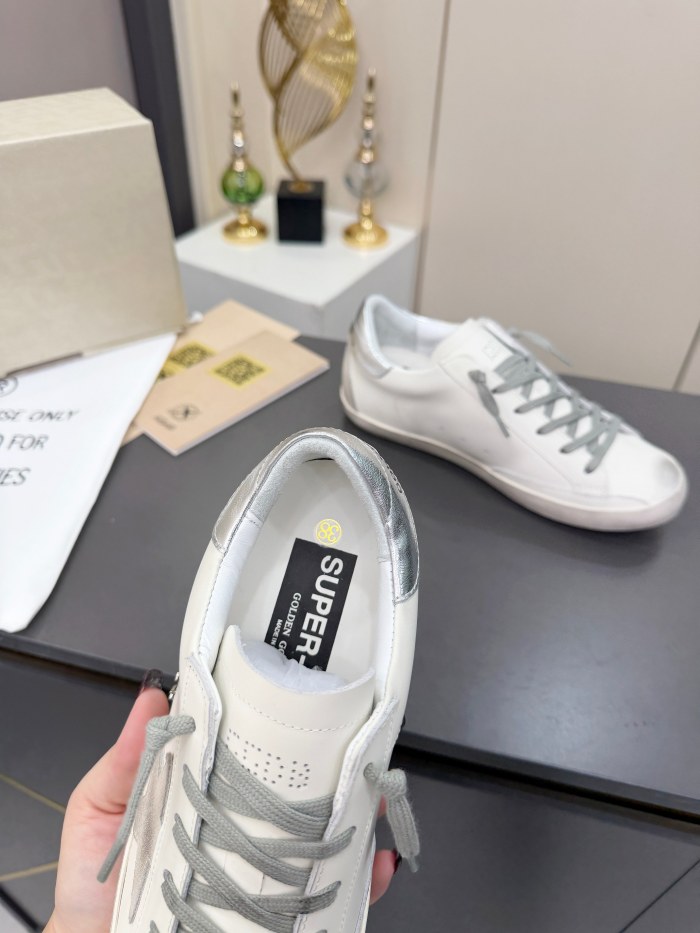 Golden Goose shoes 012 HL022
