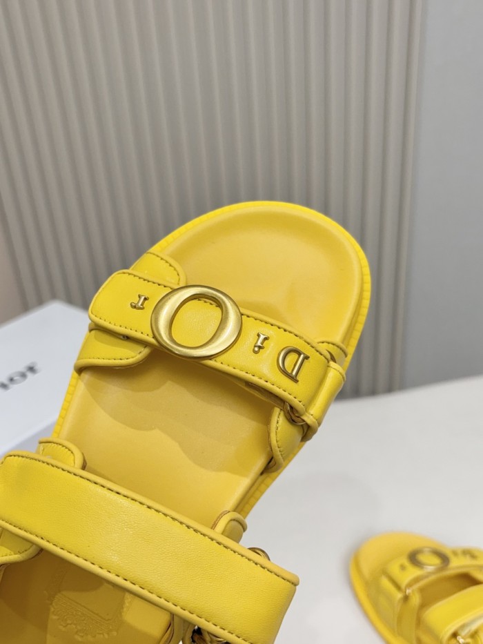 Dior shoes 055 HL072