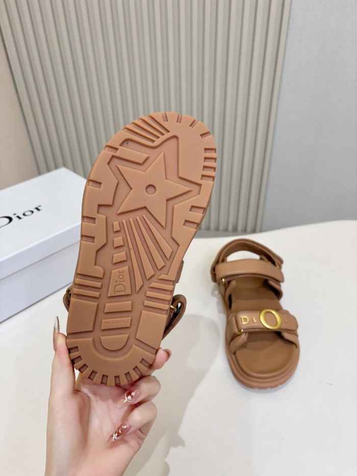 Dior shoes 055 HL072