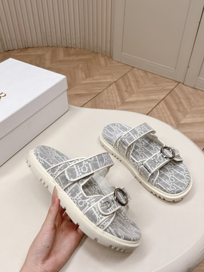 Dior shoes 053 HL062
