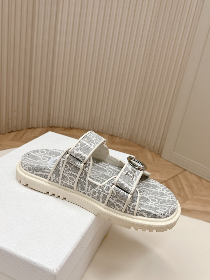 Dior shoes 053 HL062
