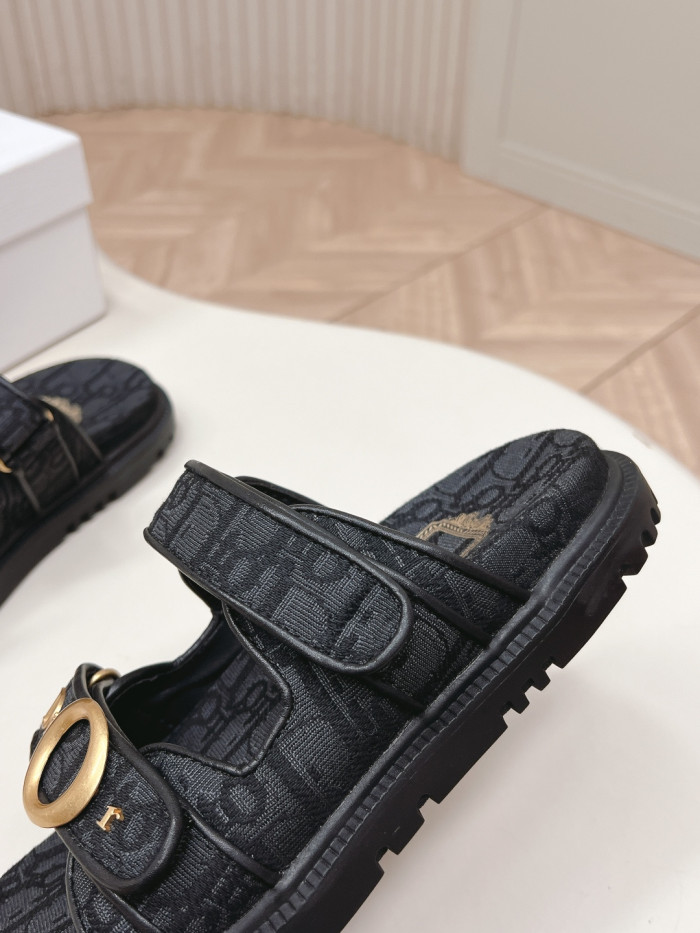 Dior shoes 053 HL062