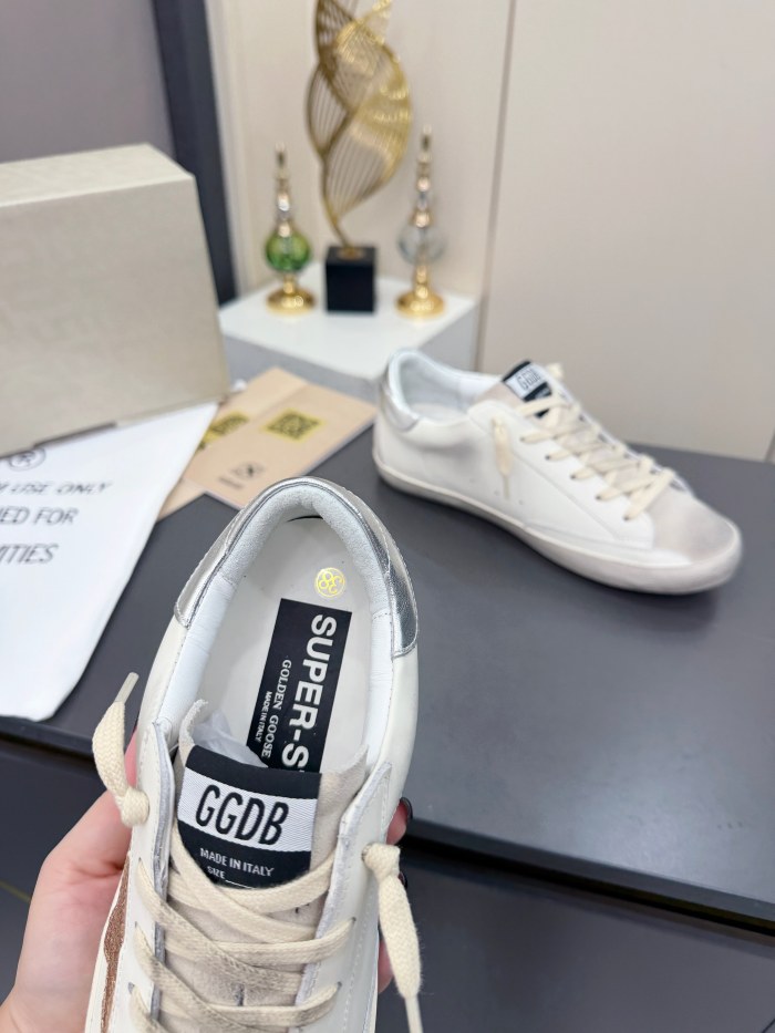 Golden Goose shoes 012 HL022