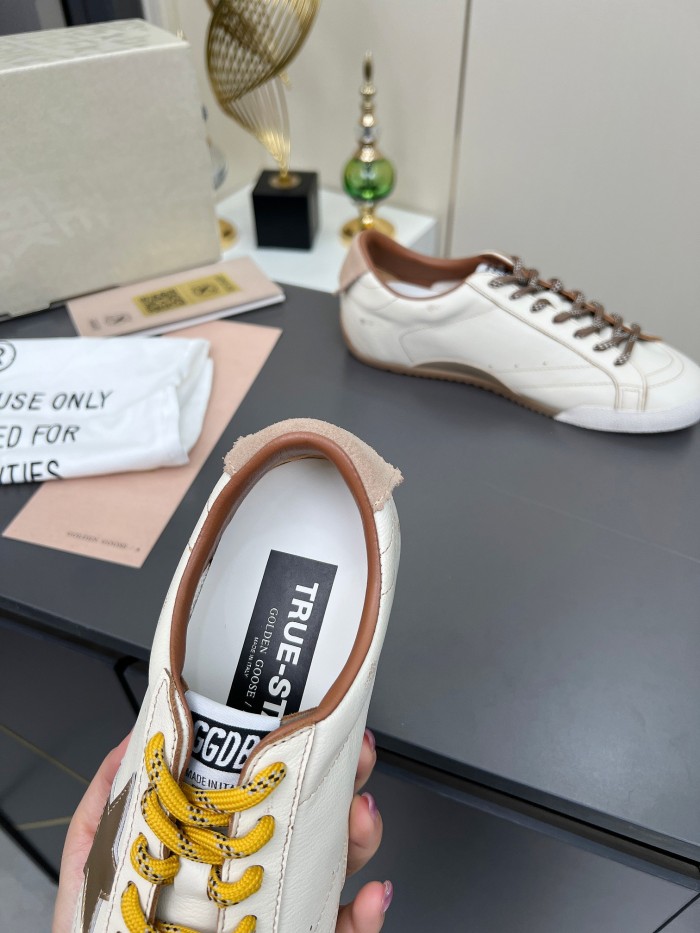 Golden Goose shoes 016 HL022