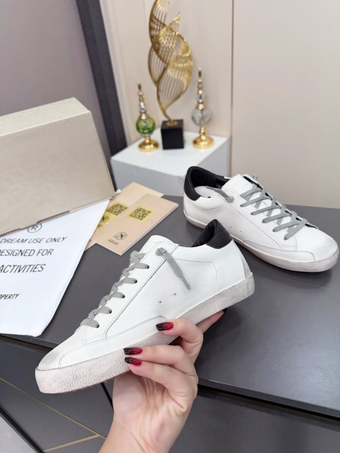 Golden Goose shoes 012 HL022