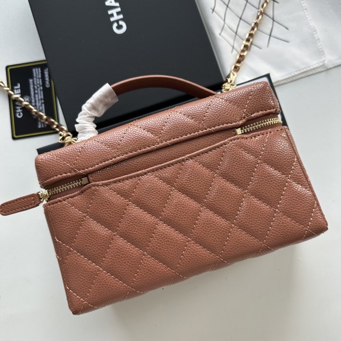 Chanel Shoulder Bag 007 LM041 19cm