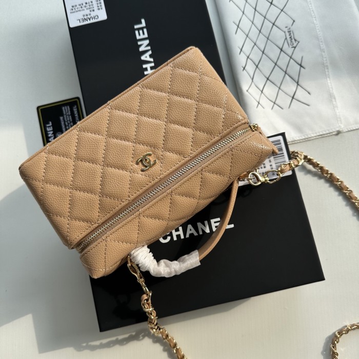 Chanel Shoulder Bag 007 LM041 19cm
