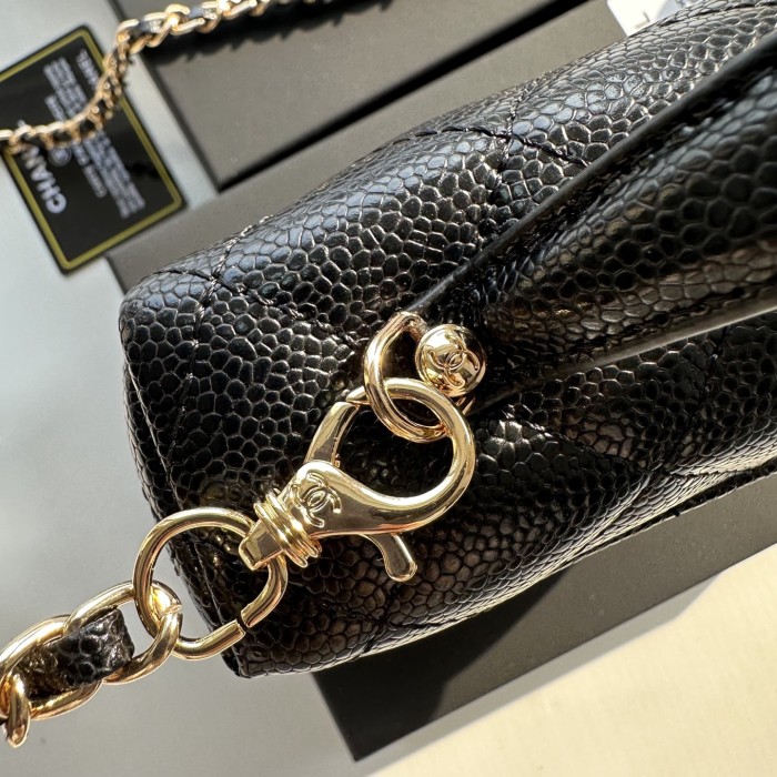 Chanel Shoulder Bag 007 LM041 19cm