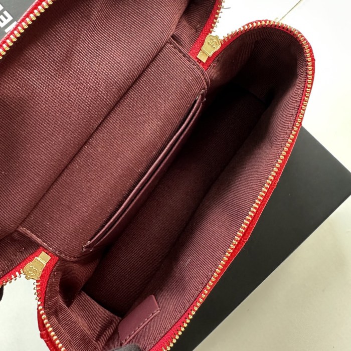 Chanel Shoulder Bag 007 LM041 19cm
