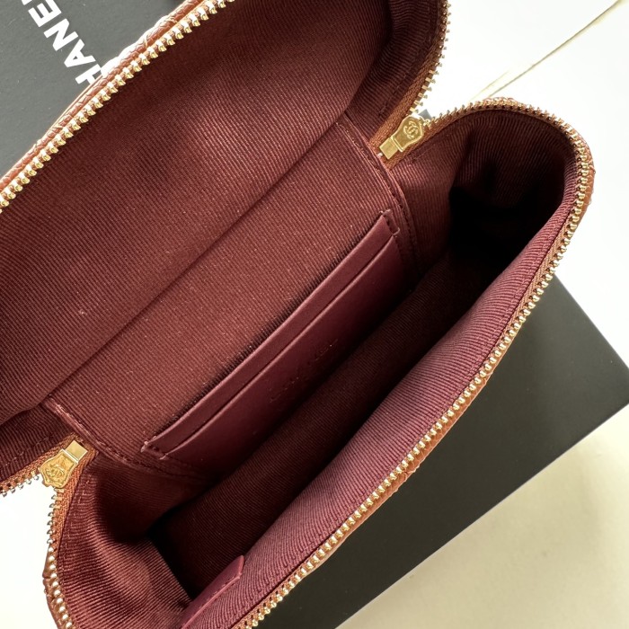 Chanel Shoulder Bag 007 LM041 19cm