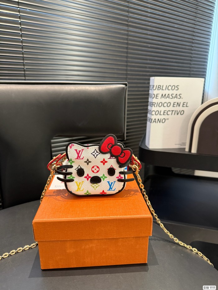 LV Keychains 006 DB551