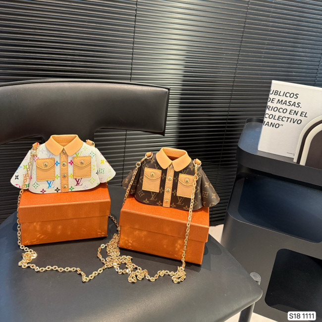 LV Keychains 019 DB551