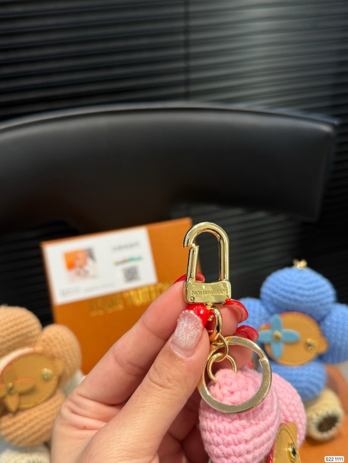 LV Keychains 009 DB571