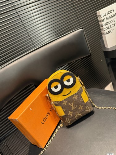 LV Keychains 008 DB551