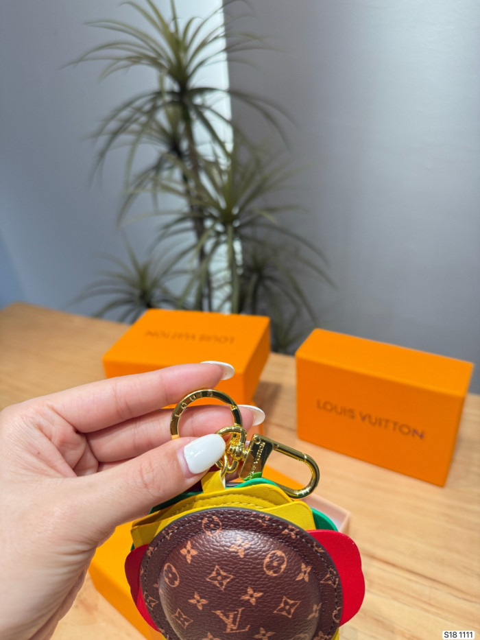 LV Keychains 002 DB551