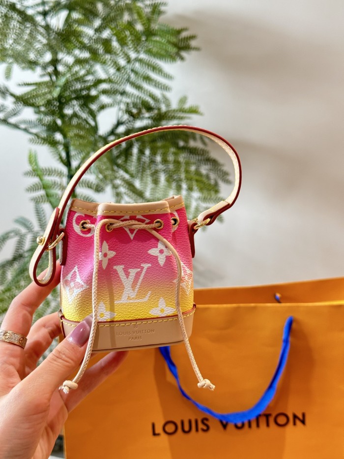 LV Keychains 021 DB041