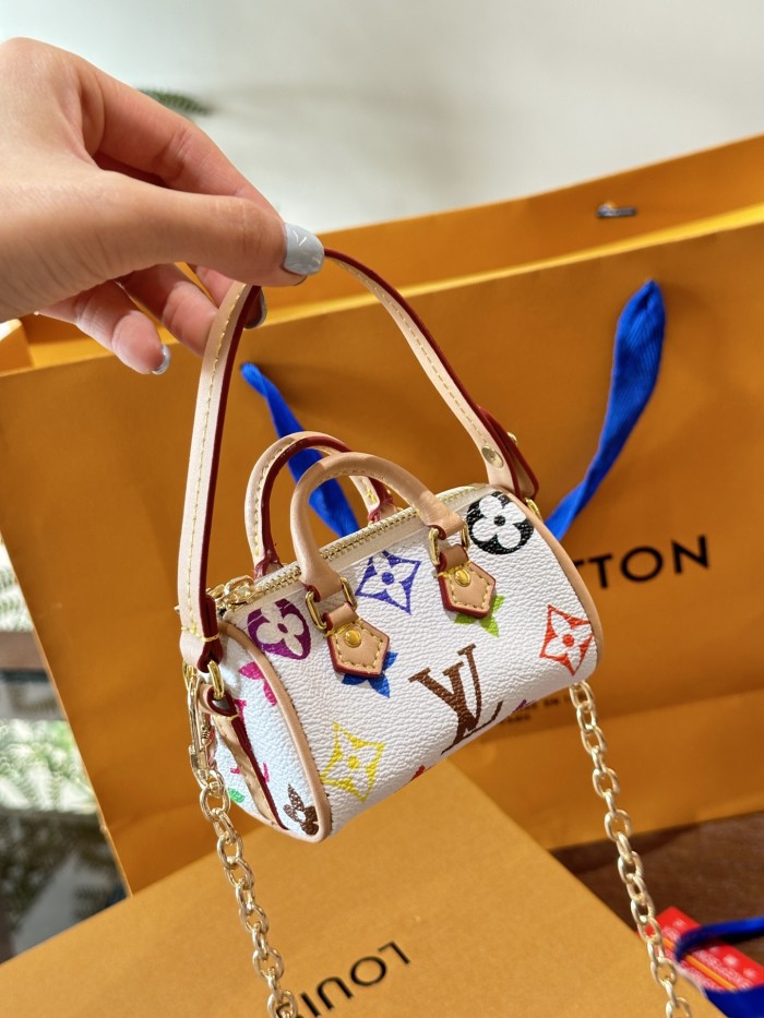 LV Keychains 022 DB041