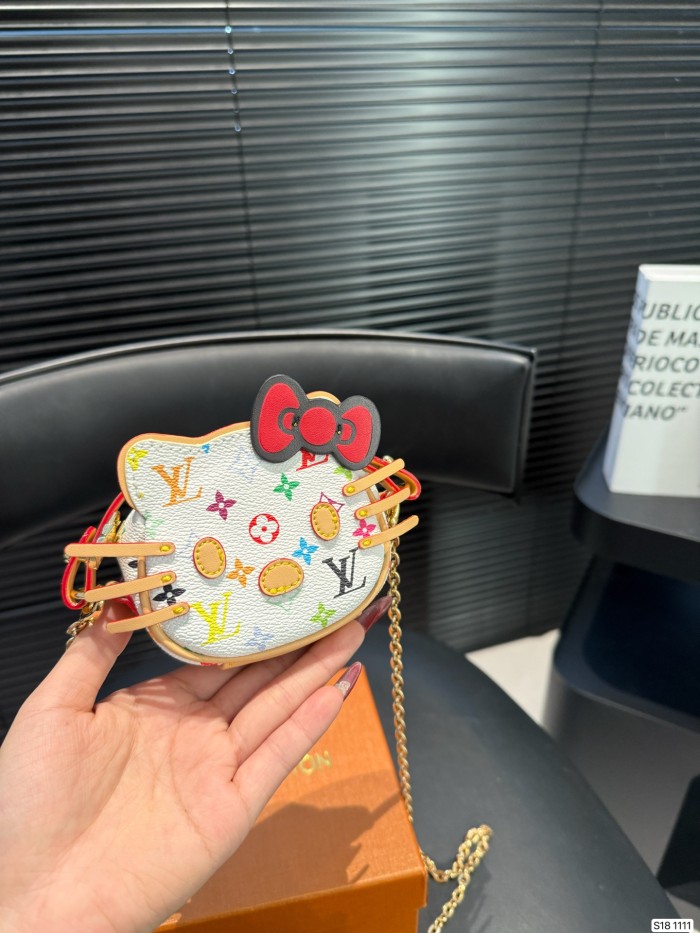 LV Keychains 006 DB551
