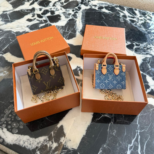 LV Keychains 018 DB051