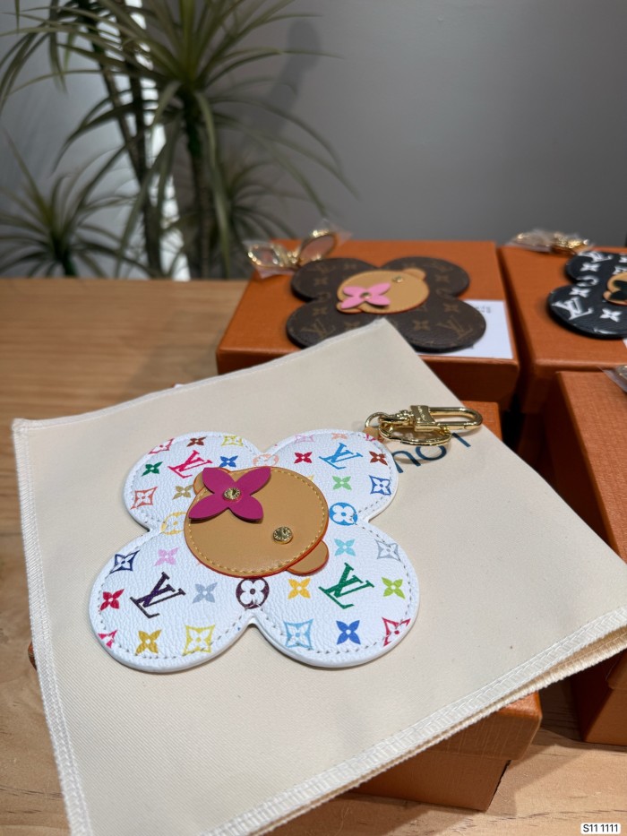 LV Keychains 005 DB021