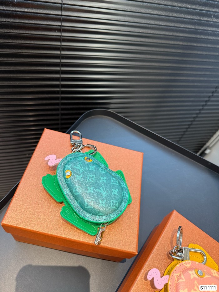 LV Keychains 012 DB021