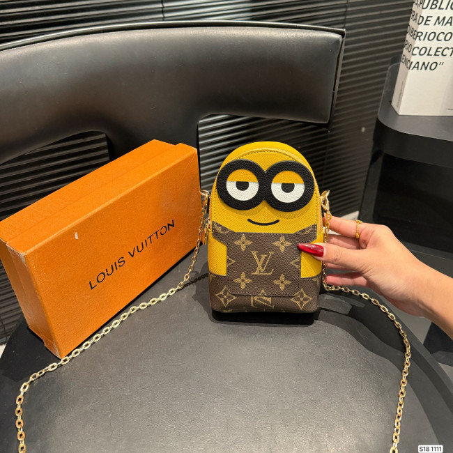 LV Keychains 008 DB551