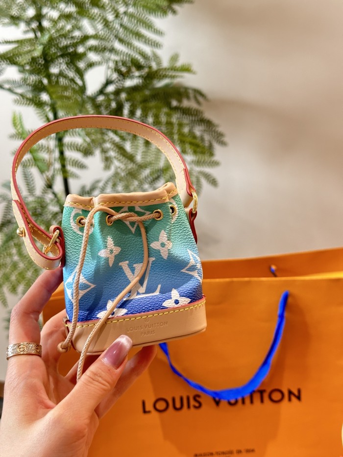 LV Keychains 021 DB041