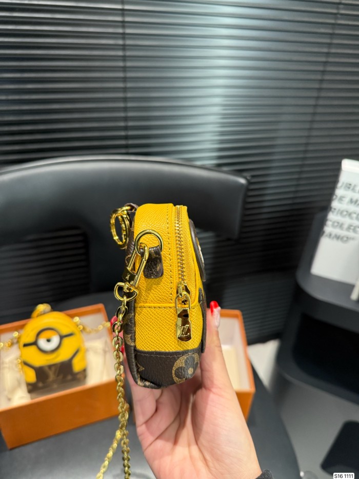 LV Keychains 020 DB541