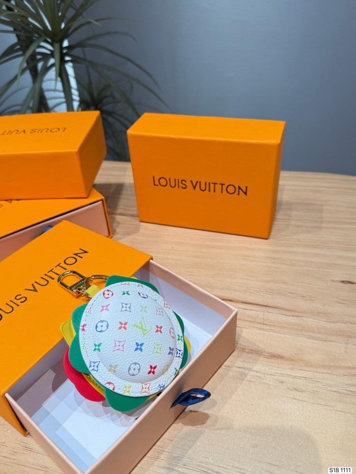LV Keychains 002 DB551