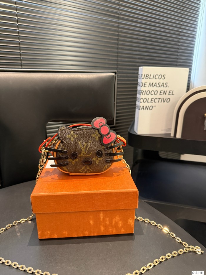 LV Keychains 006 DB551
