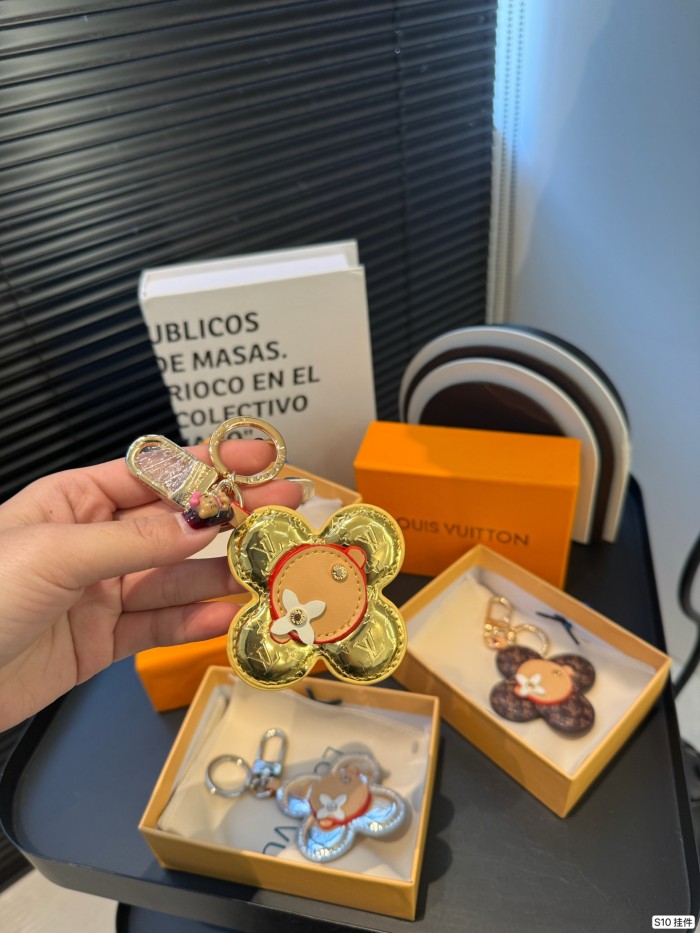 LV Keychains 003 DB511
