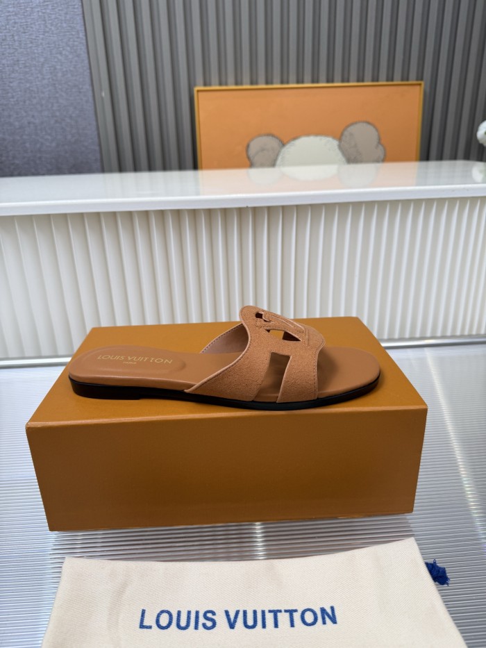 LV shoes 045 HL022