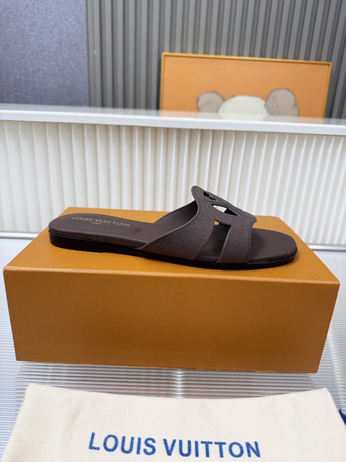 LV shoes 045 HL022