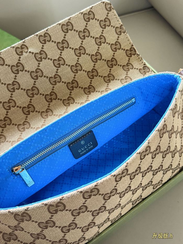 Gucci Shoulder Bag 042 DB561 30cm