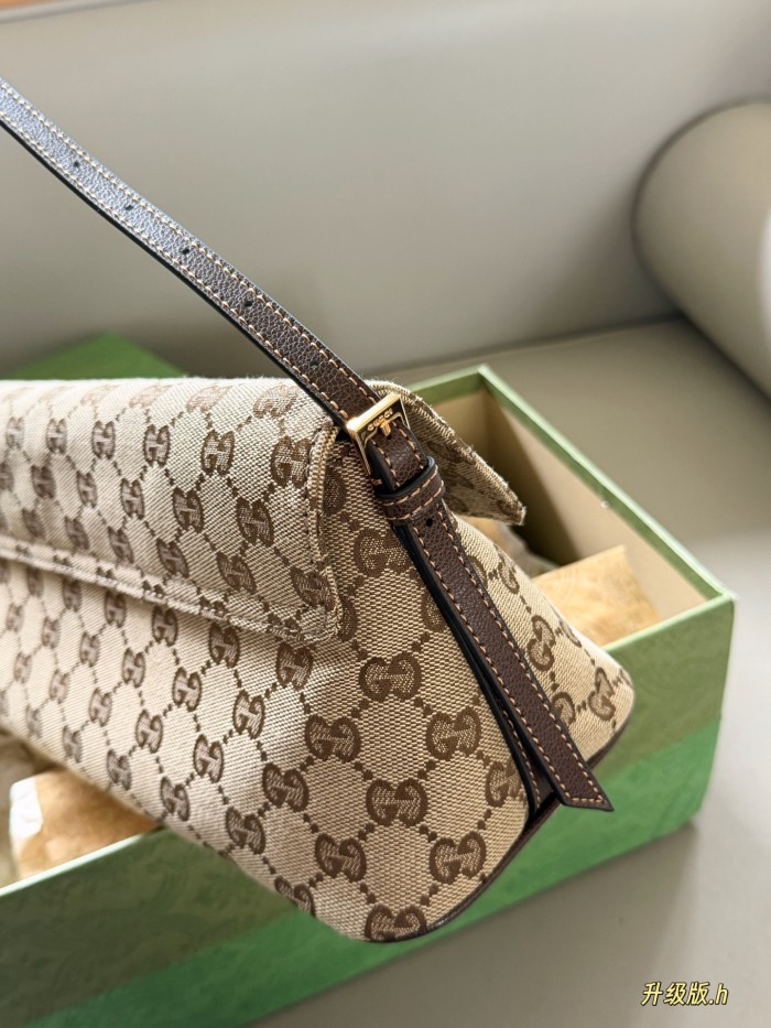 Gucci Shoulder Bag 042 DB561 30cm